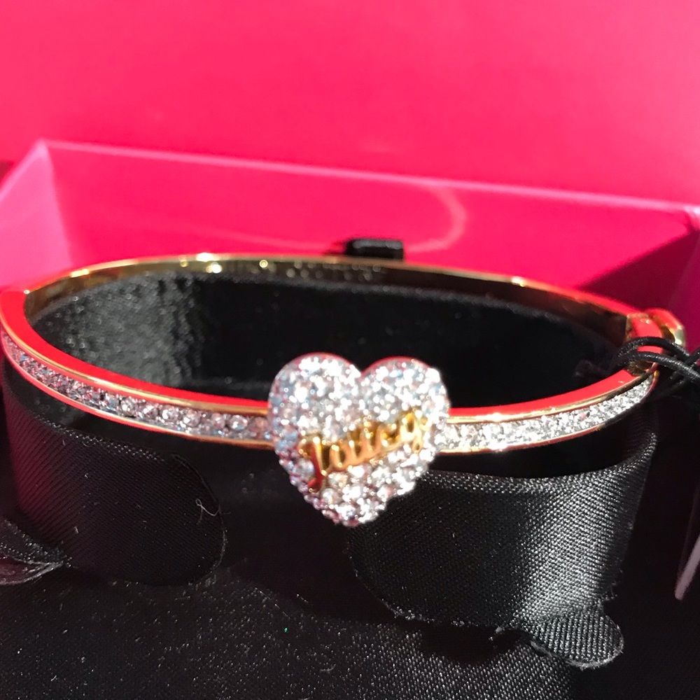 Bangle bracelet